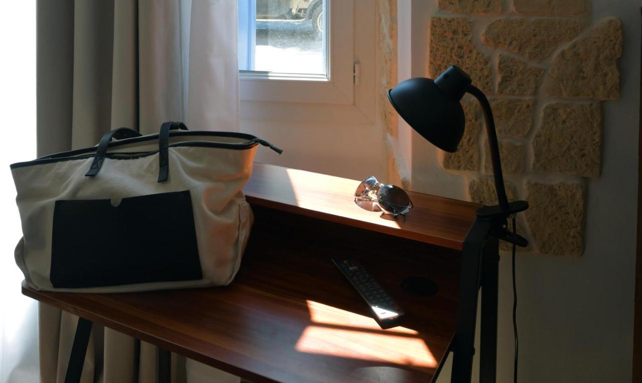 Aux 4 Logis Appart-Hotel - Studio Le City - Petit Dejeuner Inclus 1Ere Nuit Foix Eksteriør bilde