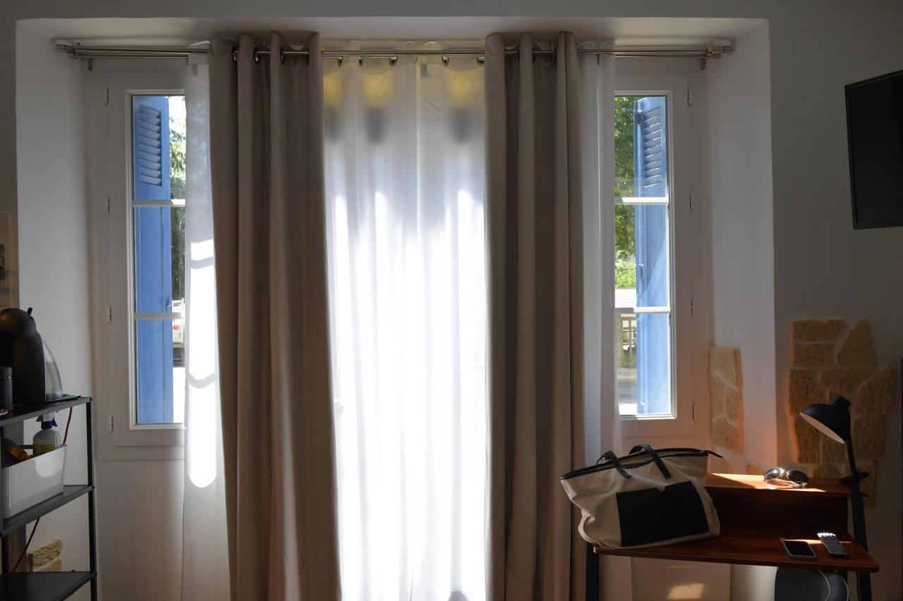 Aux 4 Logis Appart-Hotel - Studio Le City - Petit Dejeuner Inclus 1Ere Nuit Foix Eksteriør bilde