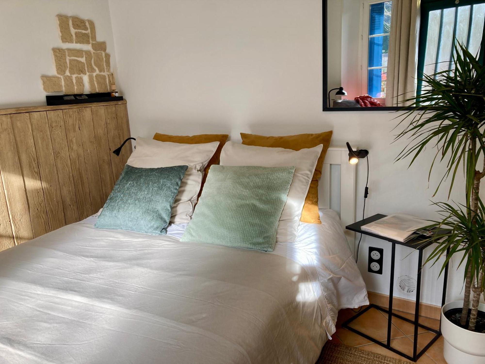 Aux 4 Logis Appart-Hotel - Studio Le City - Petit Dejeuner Inclus 1Ere Nuit Foix Eksteriør bilde